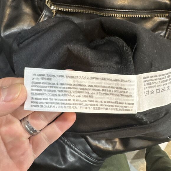 Abercrombie & Fitch Straight Ultra High Rise Vegan Leather Pants Sz 31/12 VTG - Picture 9 of 13
